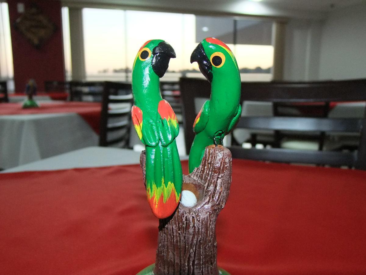 Beira Lago Palace Hotel Morrinhos  外观 照片