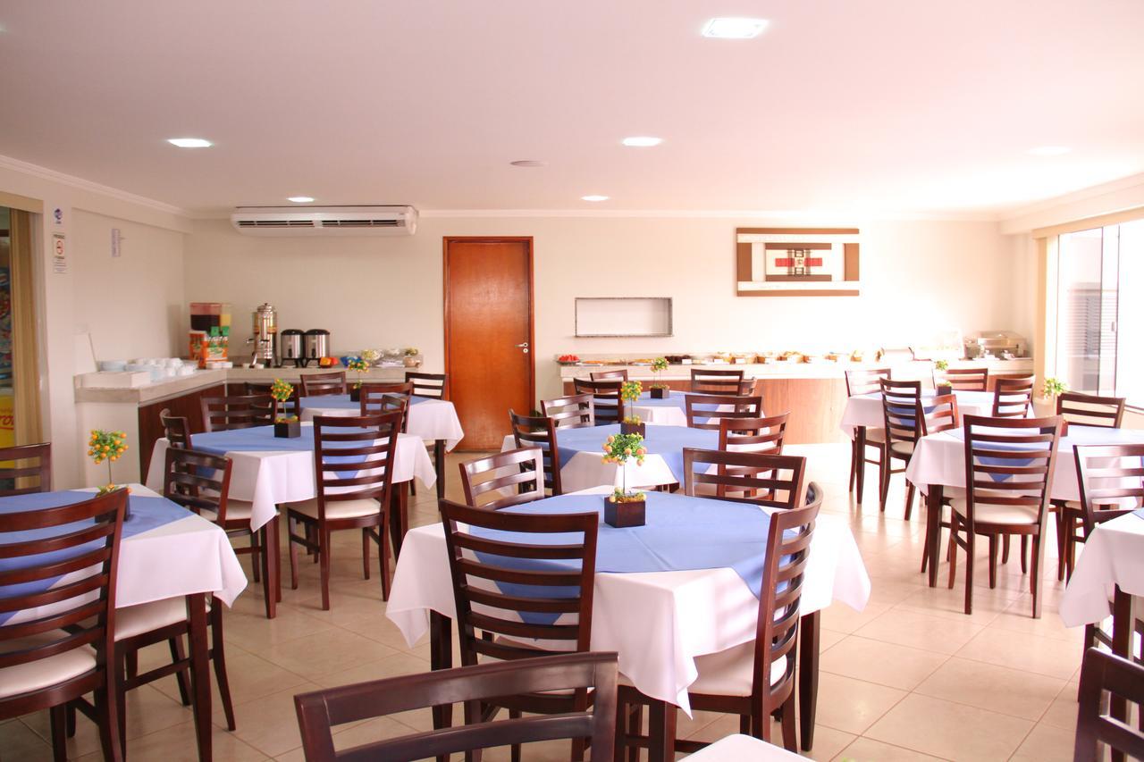 Beira Lago Palace Hotel Morrinhos  外观 照片