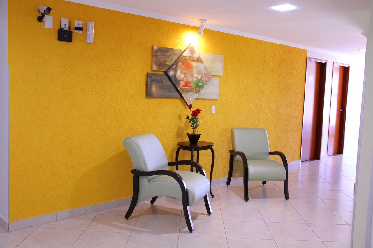 Beira Lago Palace Hotel Morrinhos  外观 照片