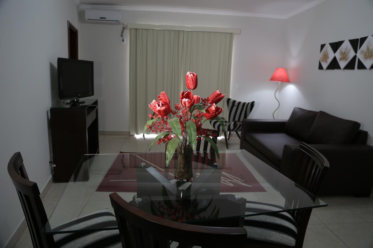 Beira Lago Palace Hotel Morrinhos  外观 照片