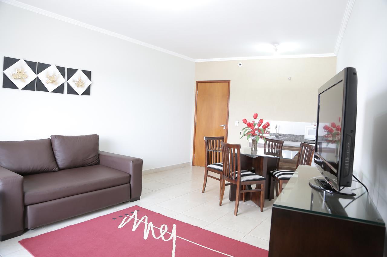 Beira Lago Palace Hotel Morrinhos  外观 照片
