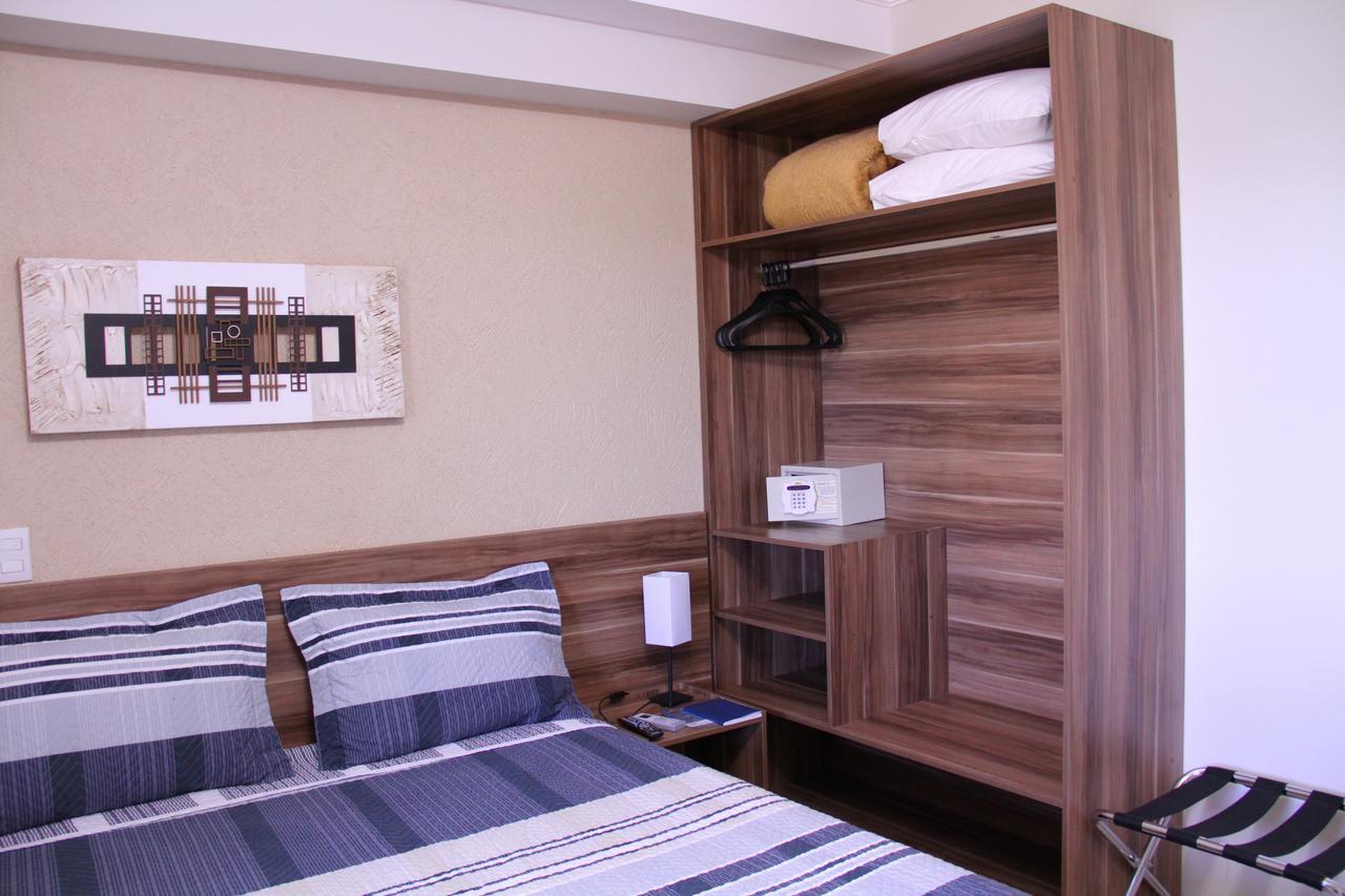Beira Lago Palace Hotel Morrinhos  外观 照片