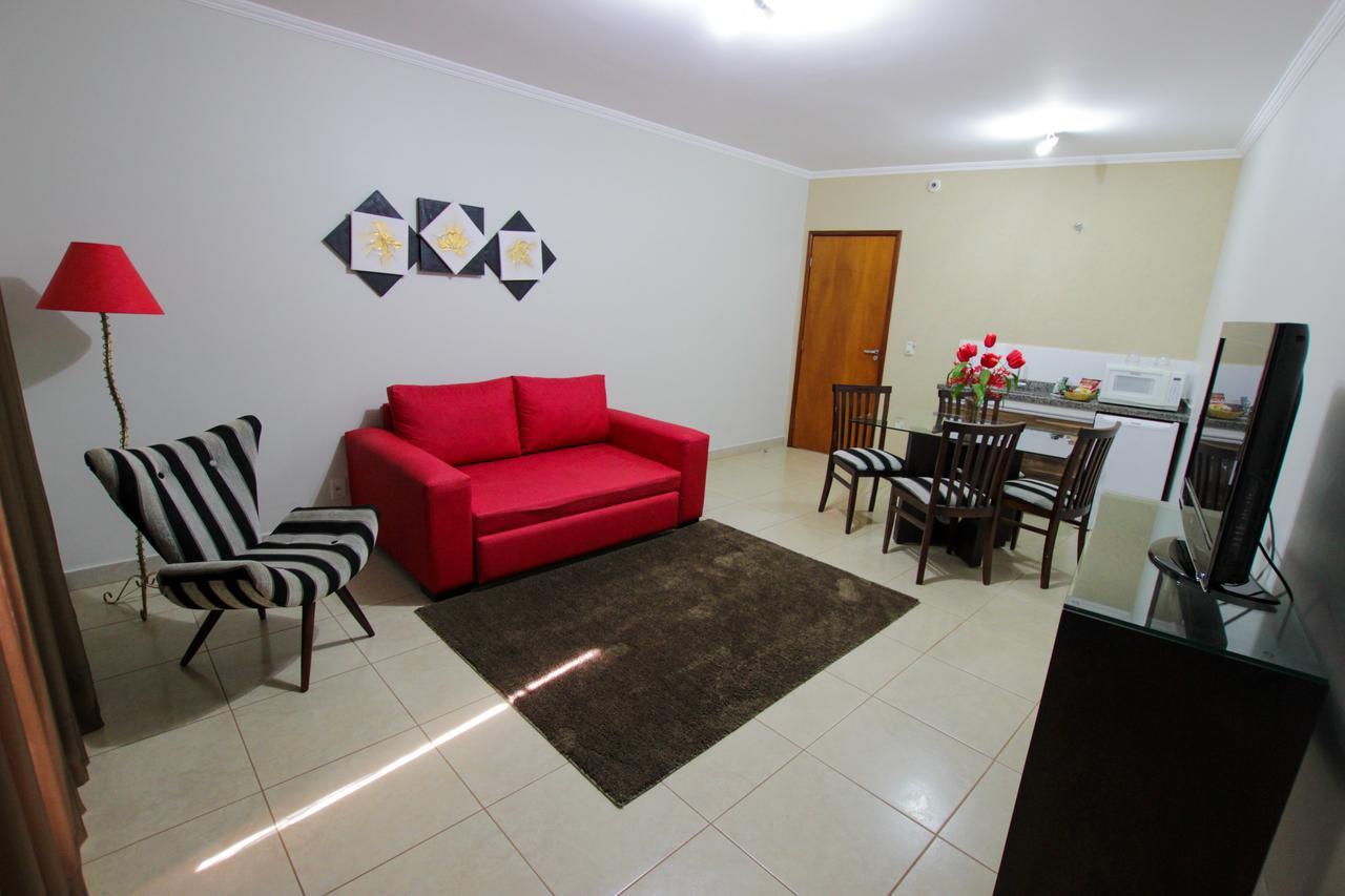 Beira Lago Palace Hotel Morrinhos  外观 照片