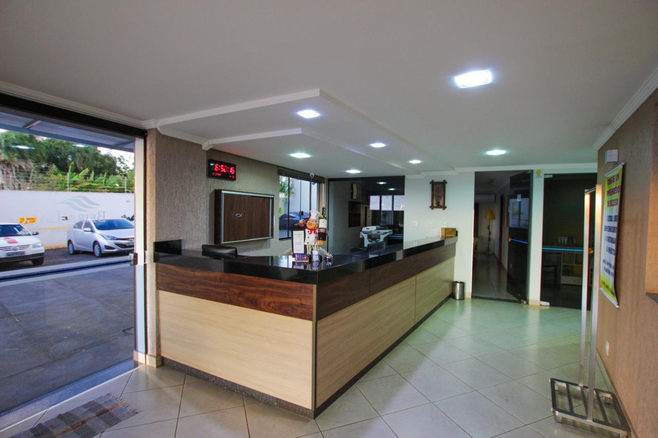 Beira Lago Palace Hotel Morrinhos  外观 照片