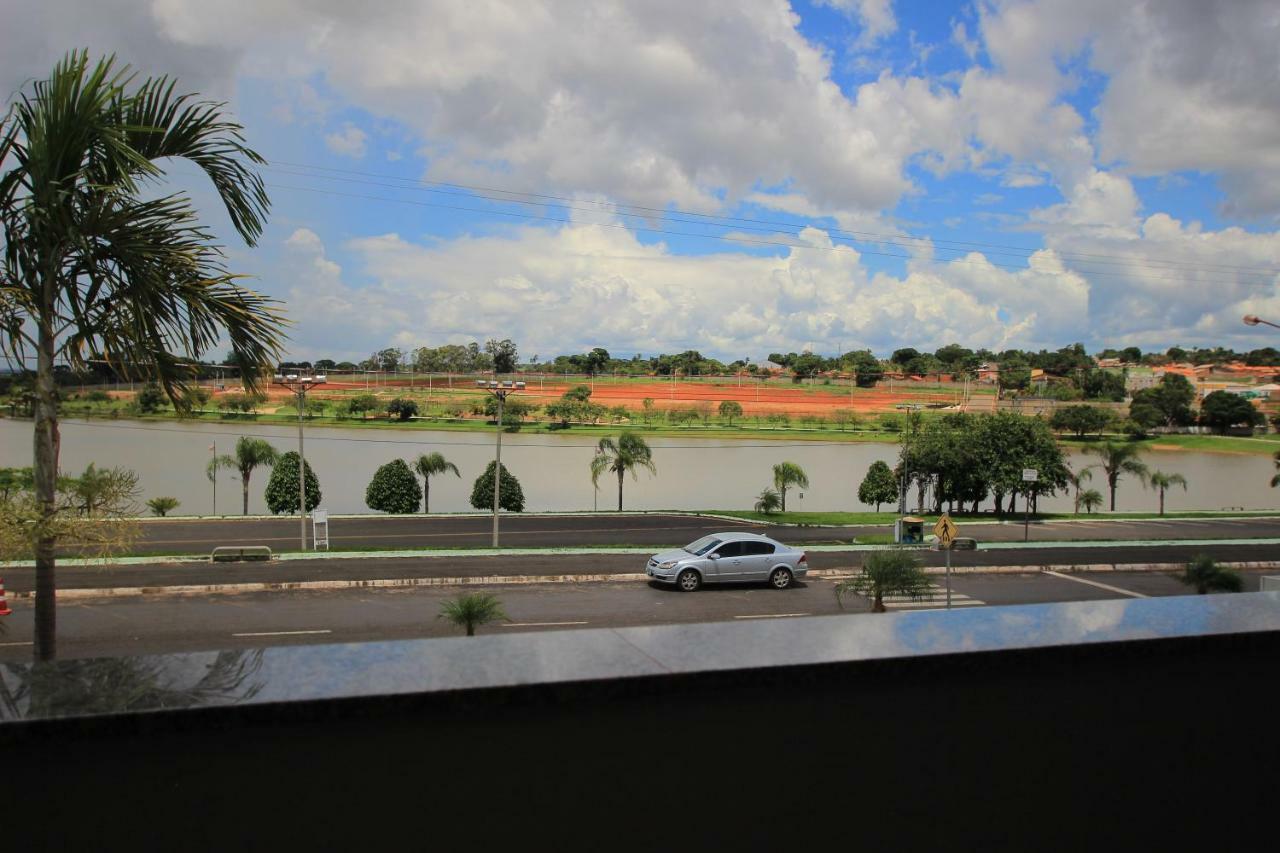 Beira Lago Palace Hotel Morrinhos  外观 照片